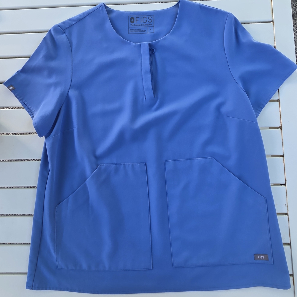 Figs Kasane Women's Scrub Top Style # W19SW1007 PO # 1345 Size large